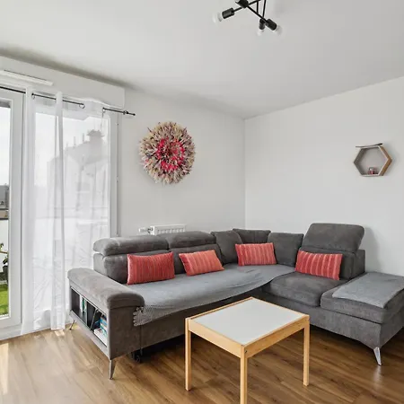 Chic And Comfortable Apart With Parking And Balcony Bezons Exterior photo